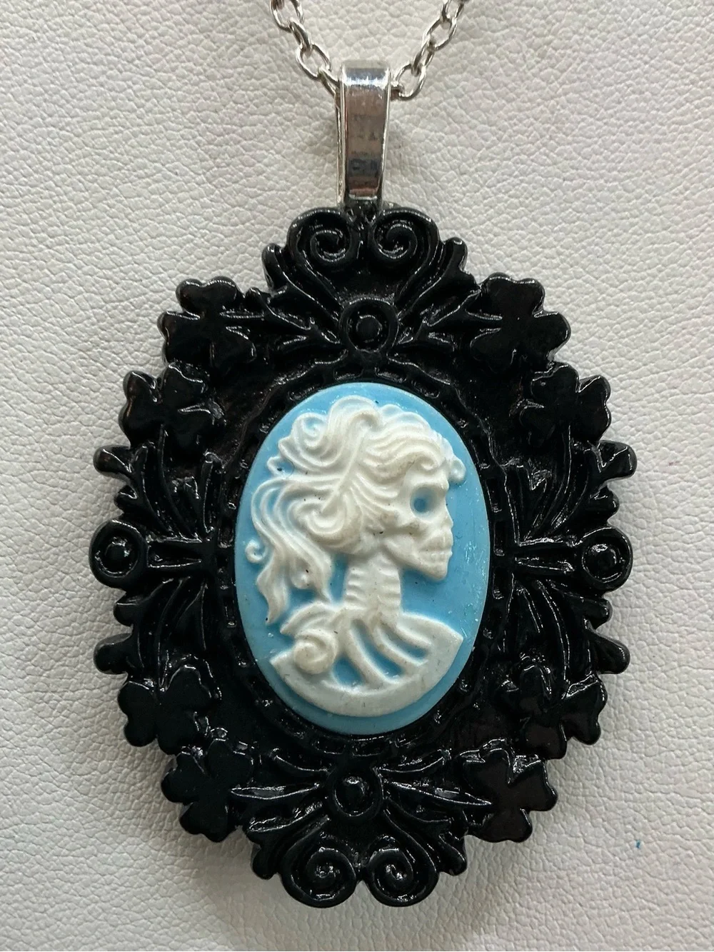 N/A classic black